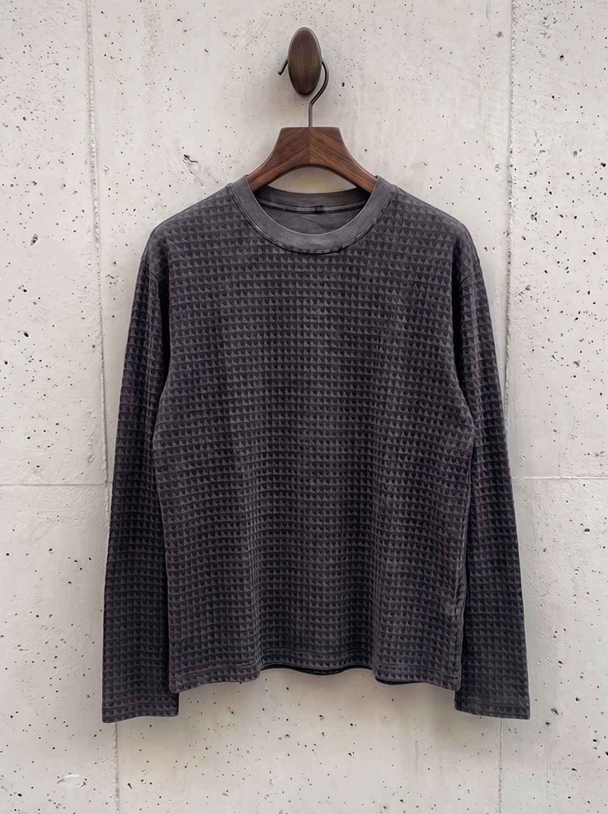 Distressed Houndstooth Long Sleeve