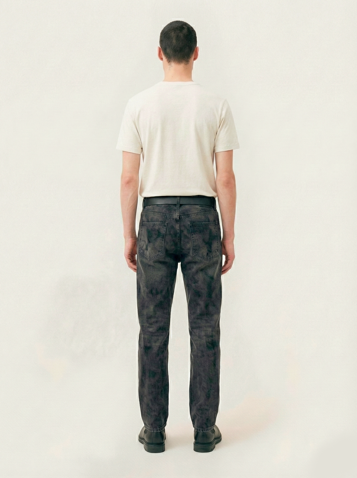 Pigment-Dyed White